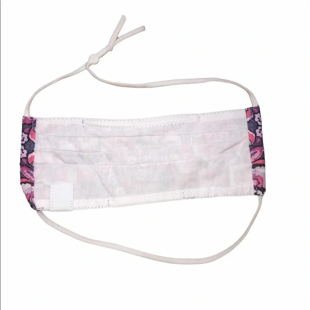 Vera Bradley purple pink paisley pleated face mask